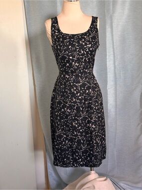 Ann Taylor 100% Silk Black Floral Sleeveless A-Line Dress